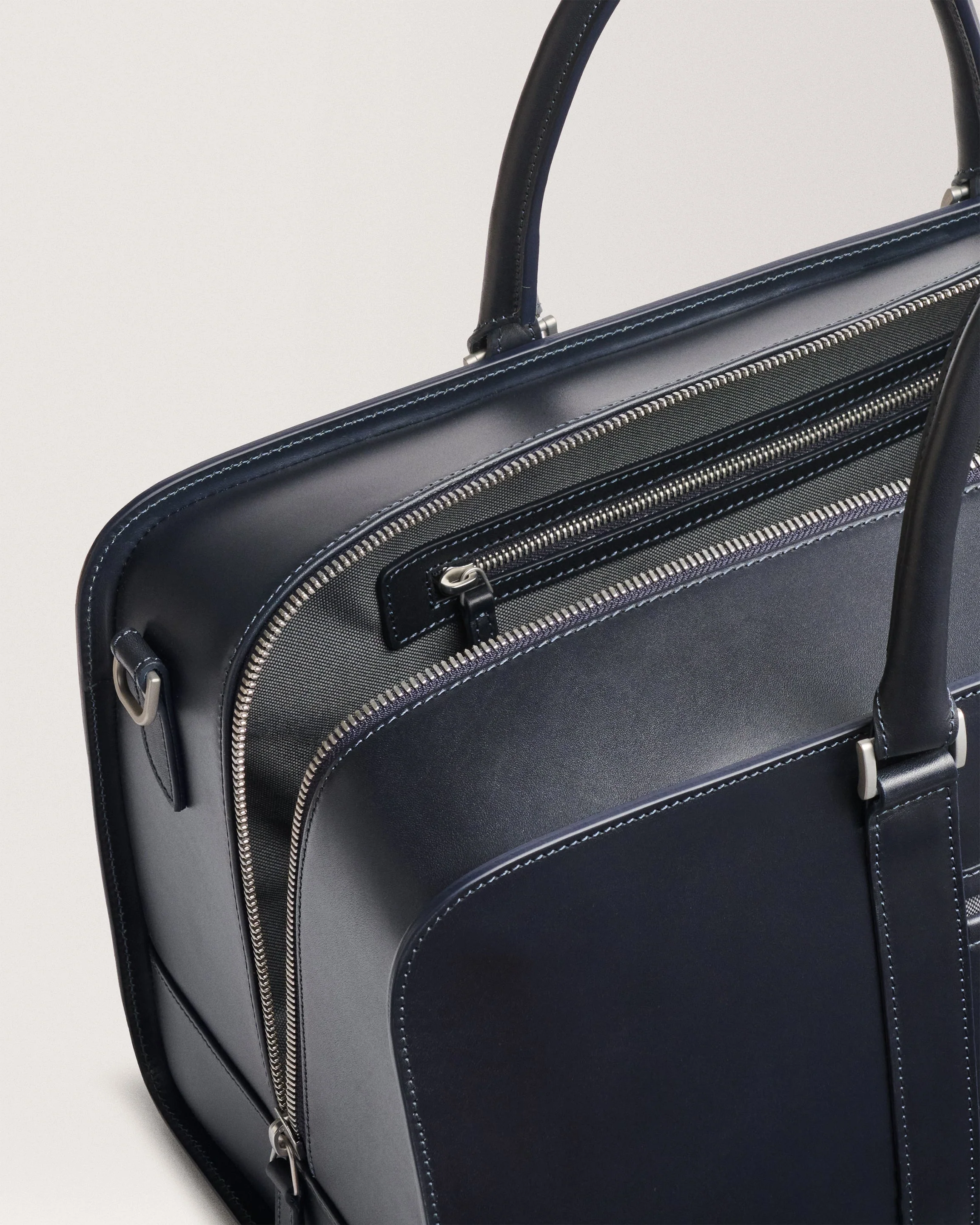 Carl Friedrik Palissy Weekend Bag - Image 32